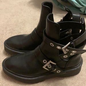 ZARA basics collection platform boot